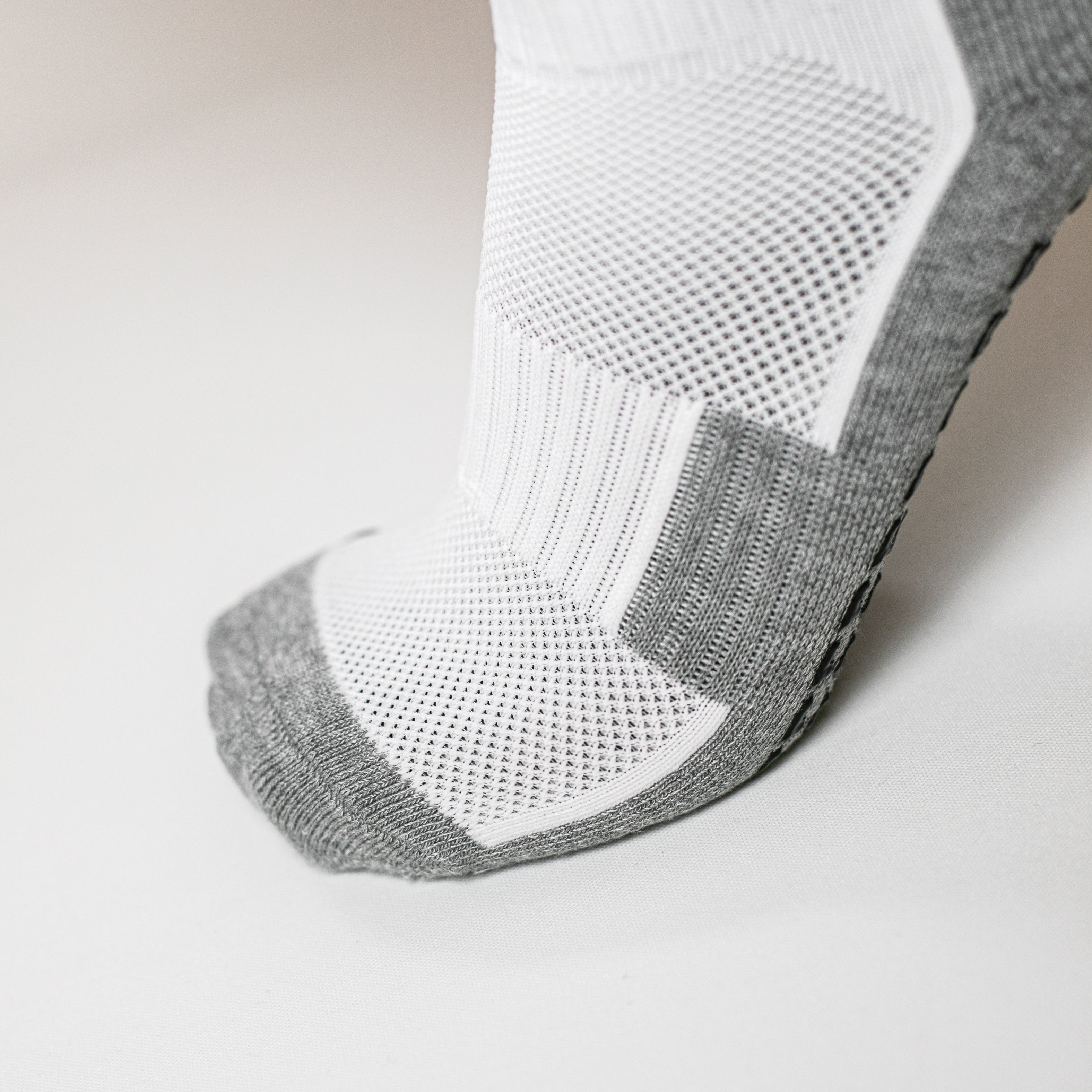 High Performance Sport Socks "Super Grip"